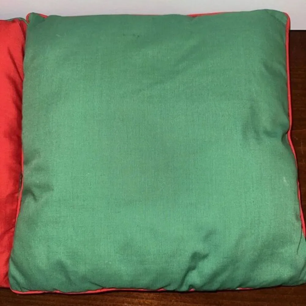 Vintage Christmas Pillows Santa Tree Doves Decorations‎ Ornaments Holly Bows 11